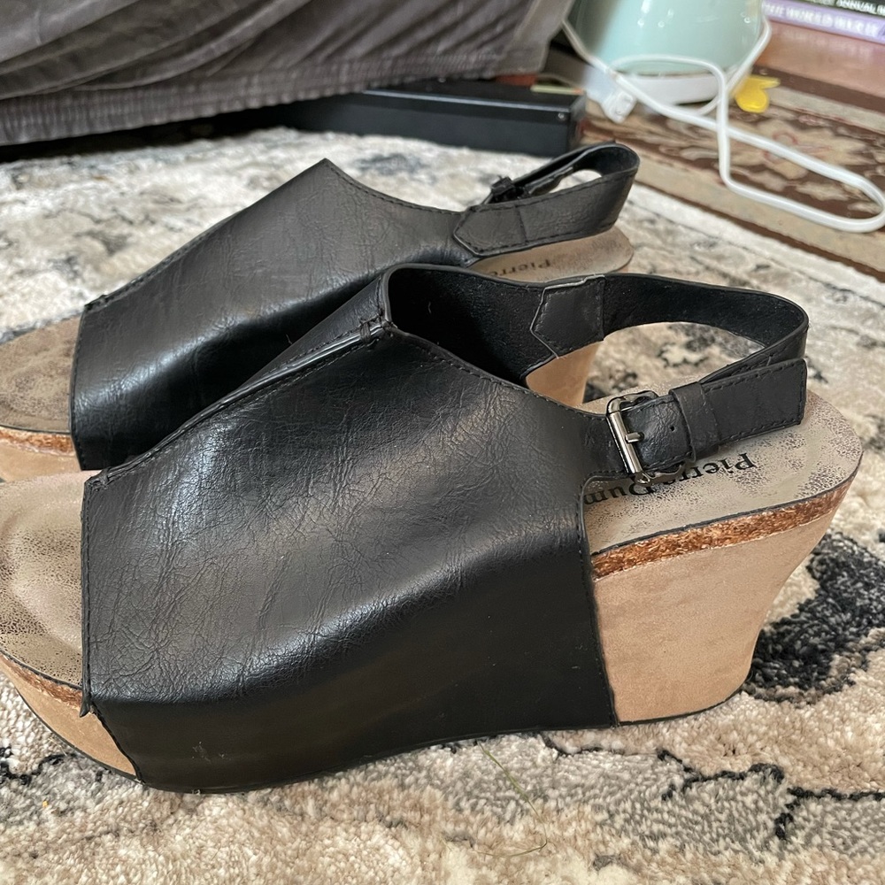 Pierre Dumas leather platform sandals